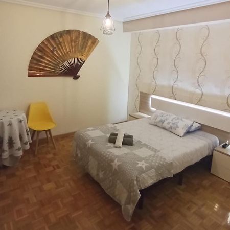 A&C Plaza Haro Apartment Bagian luar foto